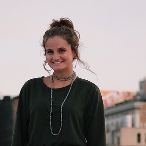 Meet your Posher, Emma